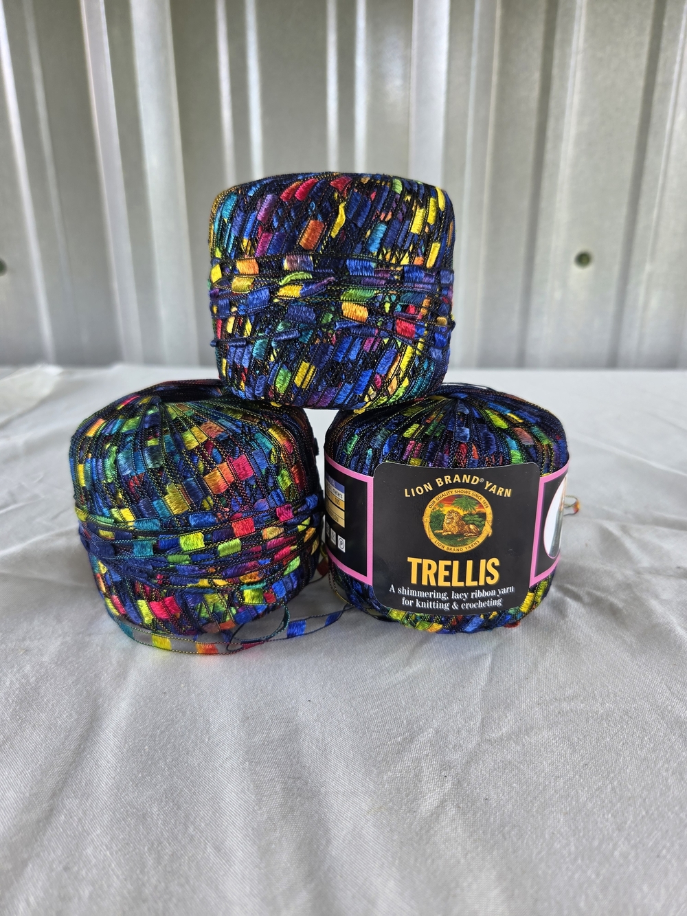 NEW Lion Brand Trellis Yarn Rainbow In Color 115 Yards